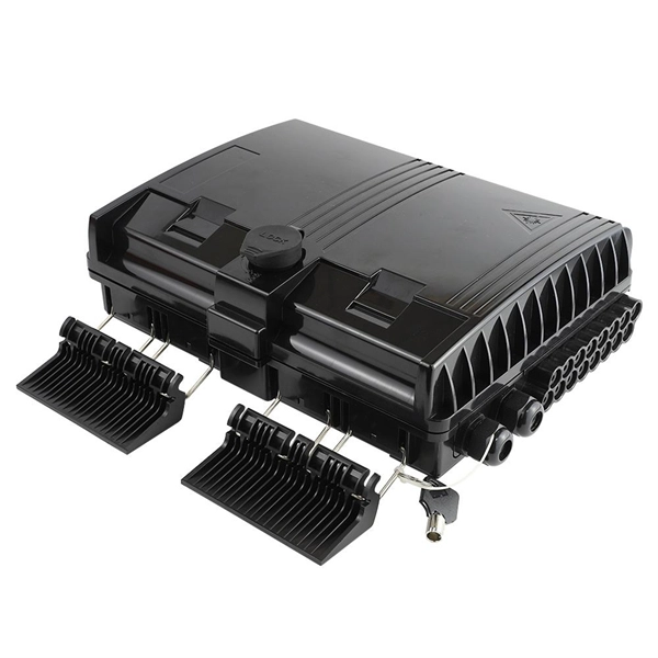 What is the normal power rating for a switch s optical port