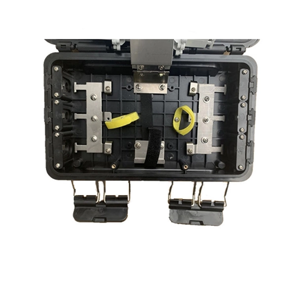 How many optical modules are needed for a full dual-port configuration 