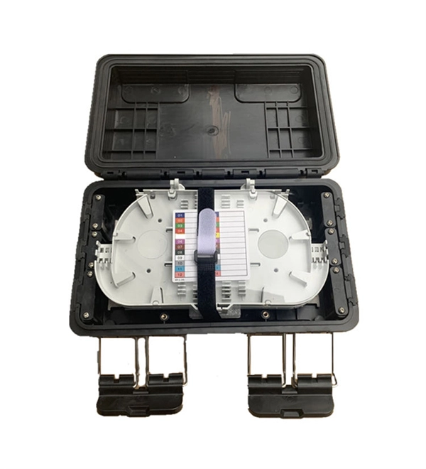 Cable trays for installing solar panels