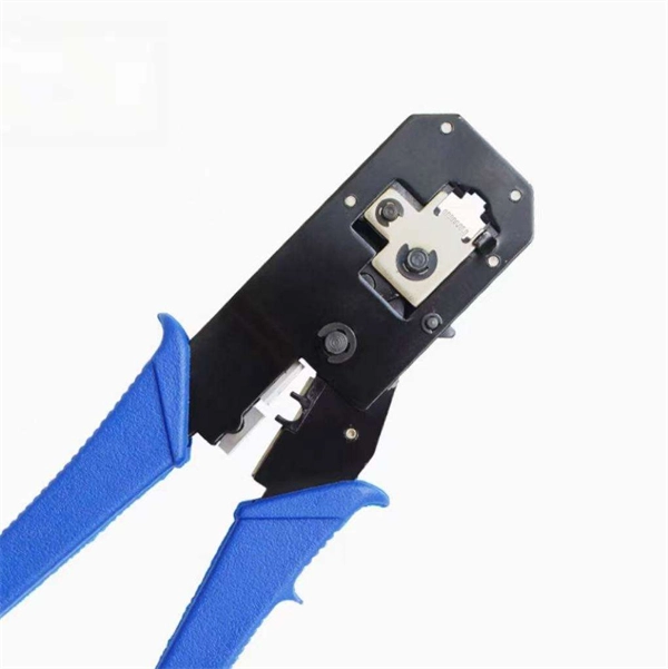 What category does an access switch belong to