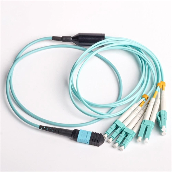 How to switch on and off the high-voltage busbar