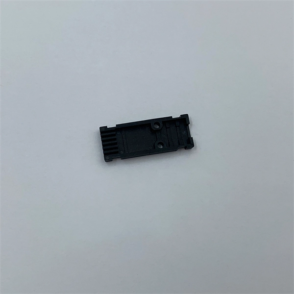 Does the network cabinet have a backup power supply and how do I use it 