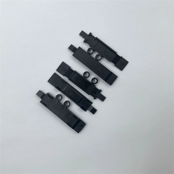 Comparison of Anti-Trace Performance and Contrast Performance of Optical Cross-Bridging Boxes