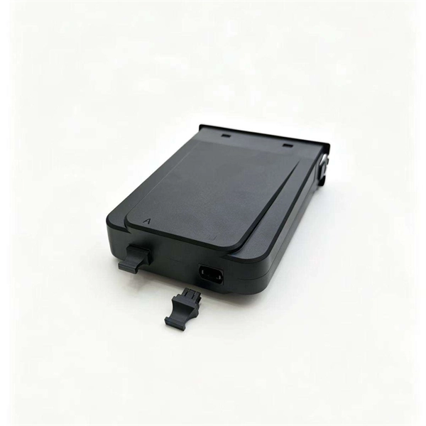 Can UPS power cords be run in low-voltage cable trays